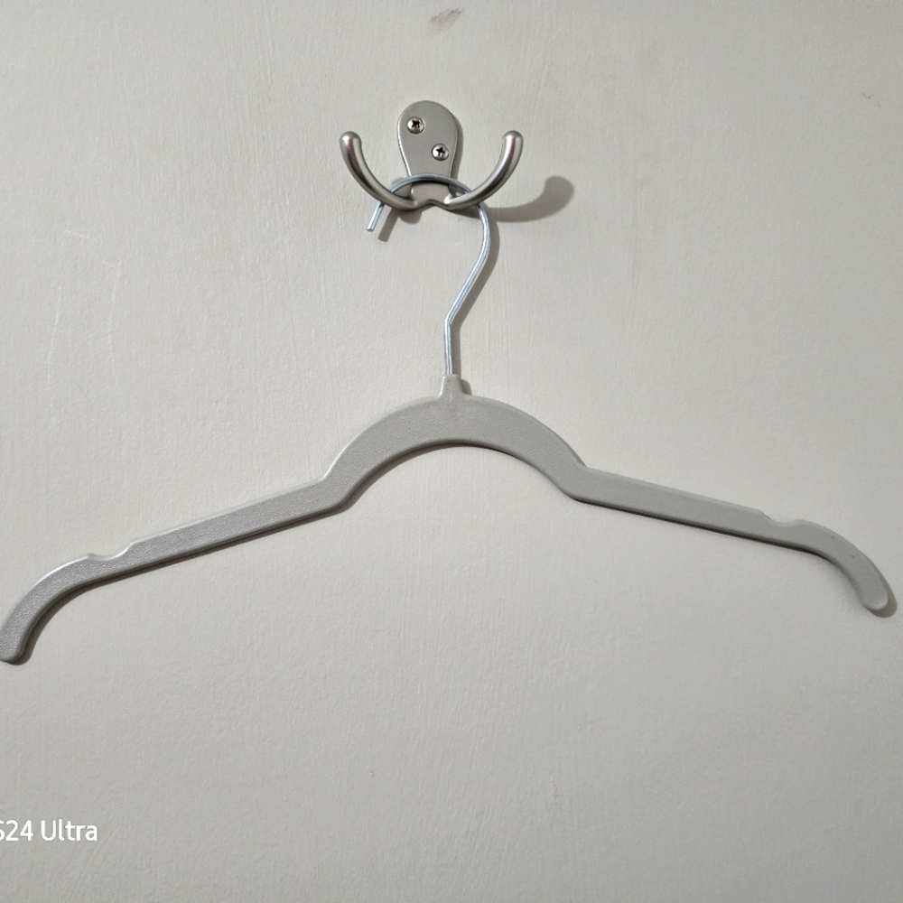 60 Kids hangers from Target